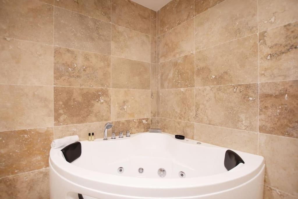 Luxury W/ Jacuzzi - Rex / Montorgueil *